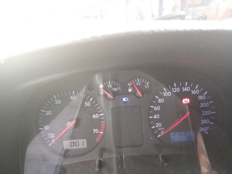 volkswagen golf iv berlina (1j1) del año 1999