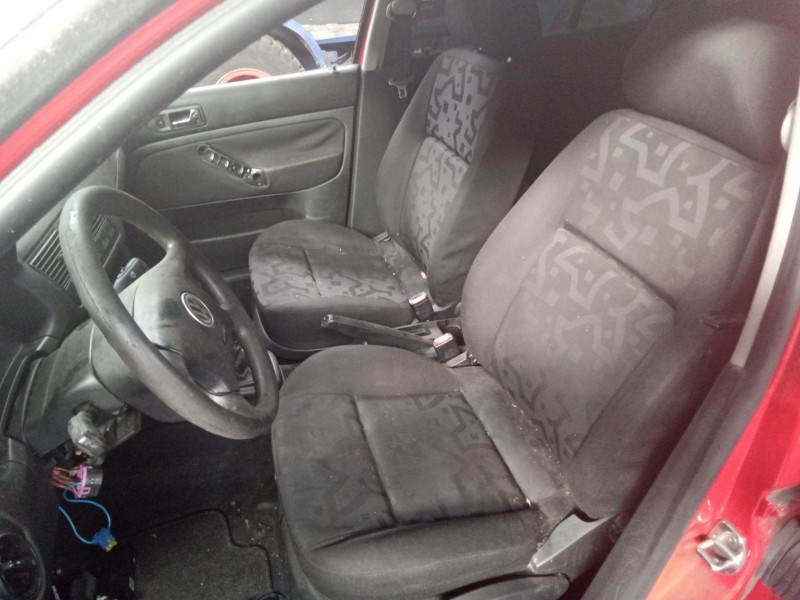 volkswagen golf iv berlina (1j1) del año 1999