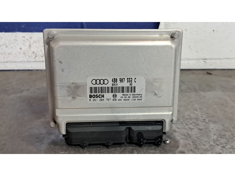 Recambio de centralita motor uce para audi a6 berlina (4b2) 2.4 referencia OEM IAM 0261204767 4B0907552C BENZIN D03