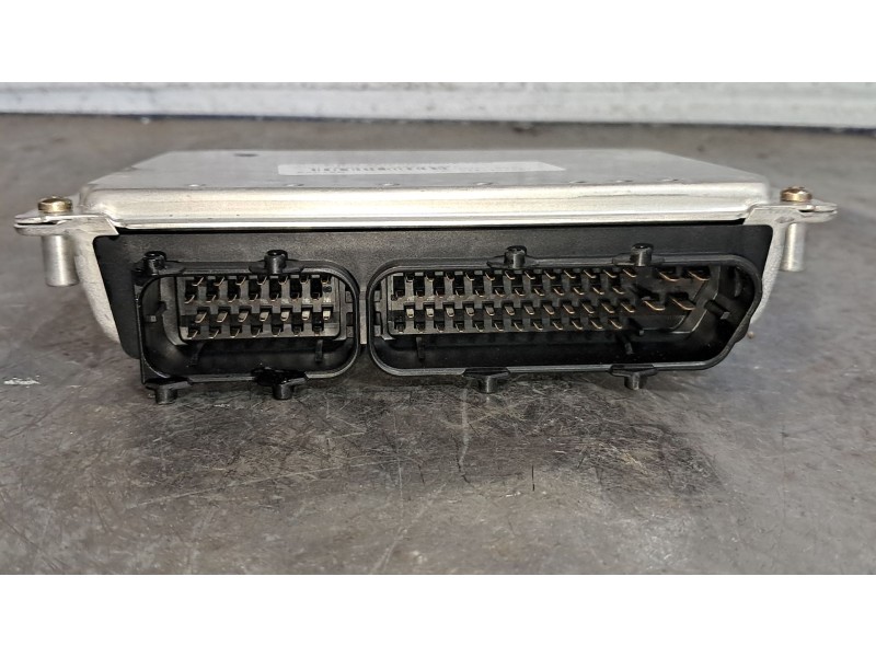 Recambio de centralita motor uce para audi a6 berlina (4b2) 2.4 referencia OEM IAM 0261204767 4B0907552C BENZIN D03