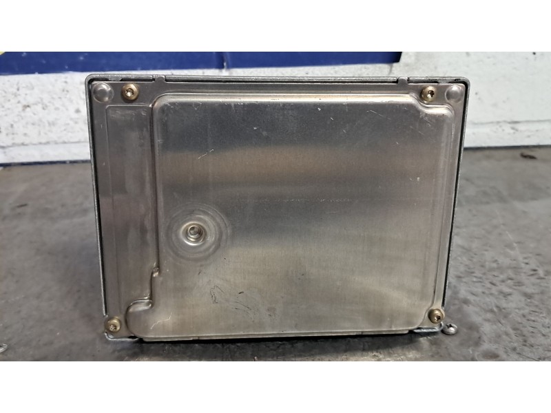 Recambio de centralita motor uce para bmw serie 3 compact (e46) 1.8 316ti referencia OEM IAM 0261209005 7523838 7522716