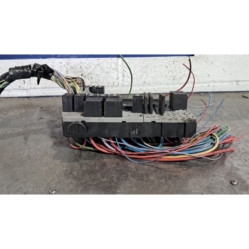 Recambio de caja reles fusibles para volvo s40 berlina 1.8 16v | 09.95 - 12.99 1.8 16v | 09.95 - 12.99 referencia OEM IAM 867628