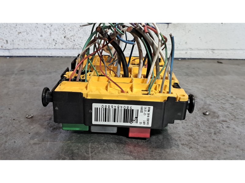 Recambio de caja reles fusibles para citroen c4 cactus feel referencia OEM IAM   