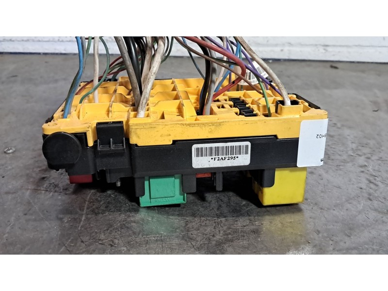 Recambio de caja reles fusibles para citroen c4 cactus feel referencia OEM IAM   