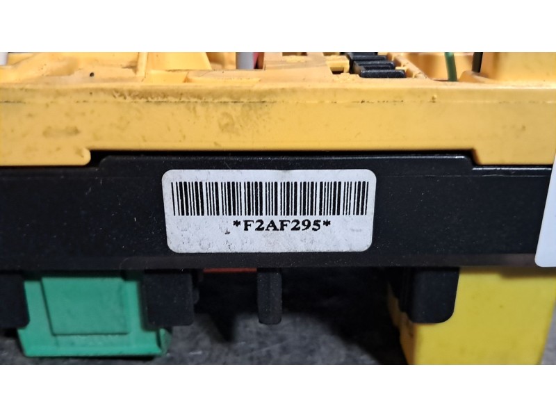 Recambio de caja reles fusibles para citroen c4 cactus feel referencia OEM IAM   