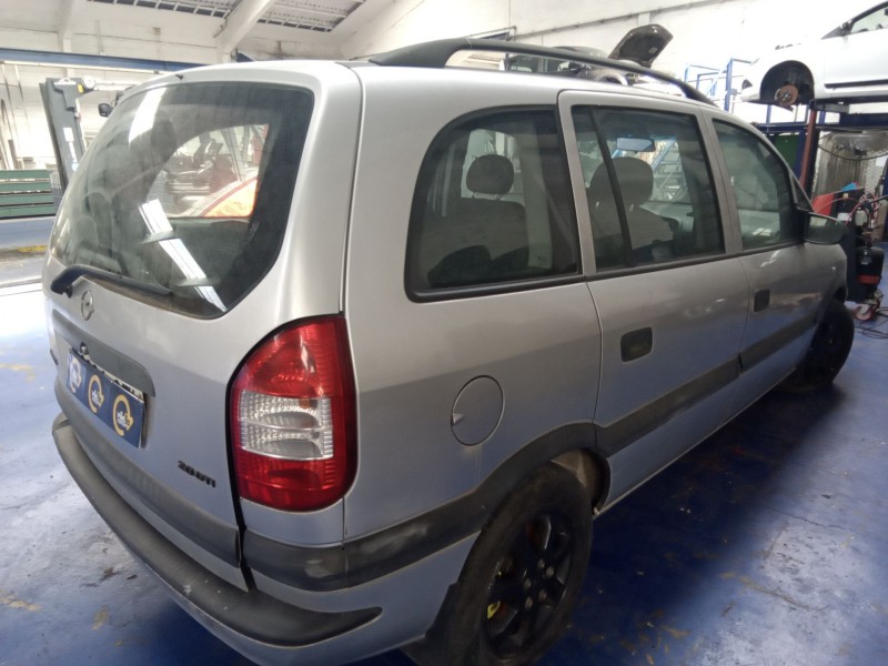 opel zafira a  | 0.99 - 0.05 del año 2004