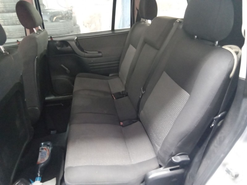 opel zafira a  | 0.99 - 0.05 del año 2004