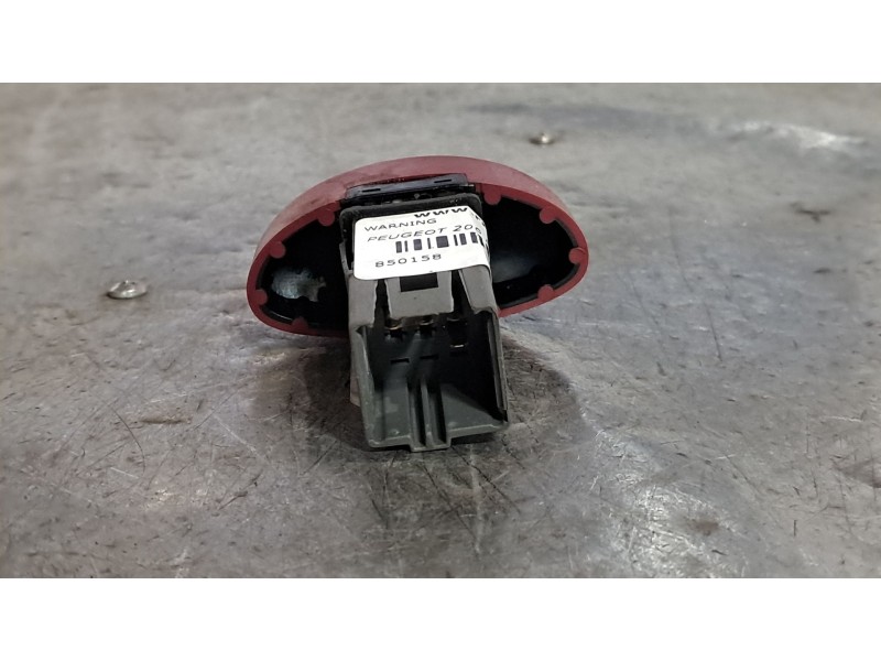 Recambio de warning para peugeot 206 berlina xr referencia OEM IAM    Recambio de warning para peugeot 206 berlina xr referencia OEM IAM