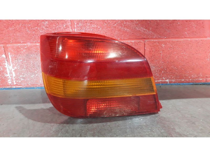 Recambio de piloto trasero izquierdo para ford fiesta referencia OEM IAM    Recambio de piloto trasero izquierdo para ford fiesta referencia OEM IAM