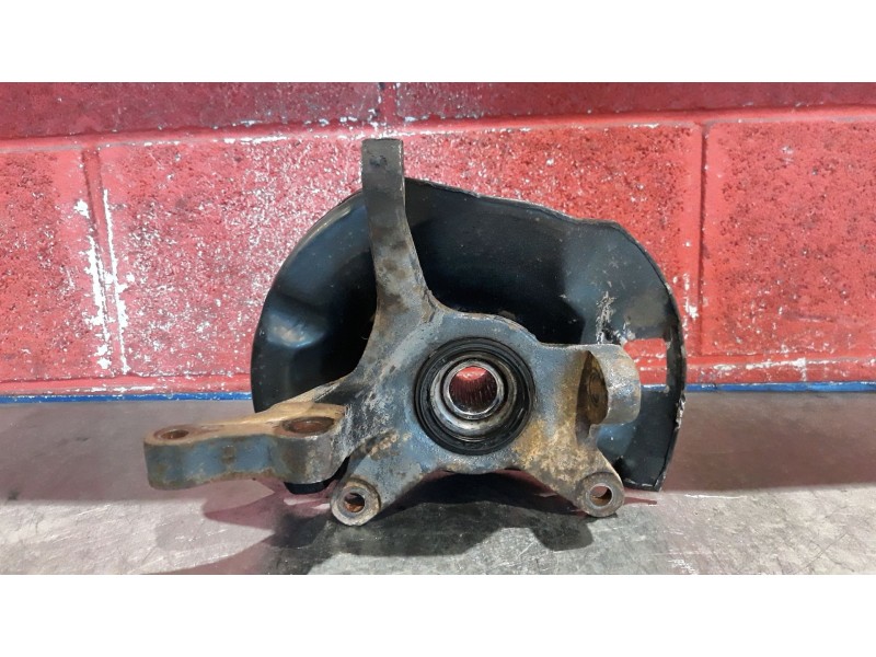 Recambio de mangueta delantero derecha para hyundai accent referencia OEM IAM    Recambio de mangueta delantero derecha para hyundai accent referencia OEM IAM