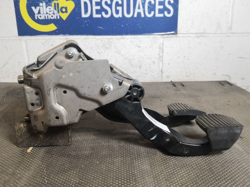 Recambio de pedal embrague para citroen c4 cactus feel referencia OEM IAM   