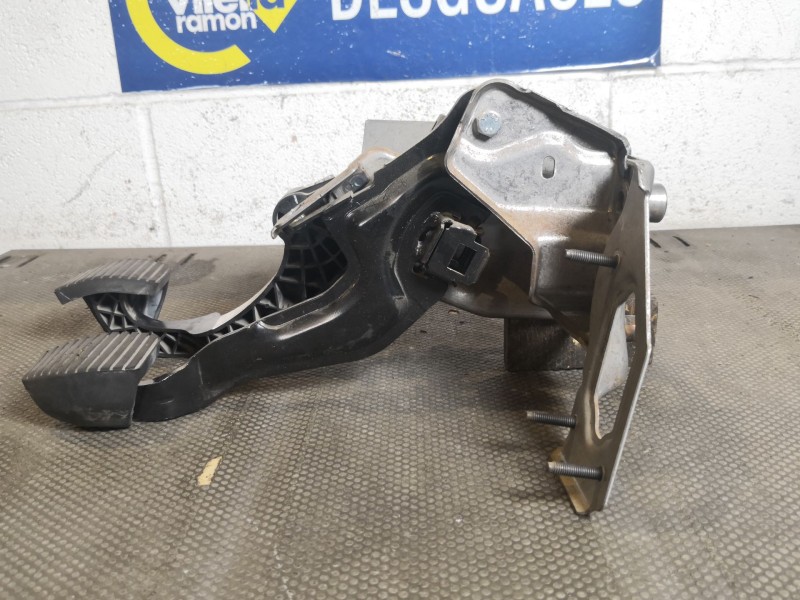 Recambio de pedal embrague para citroen c4 cactus feel referencia OEM IAM   