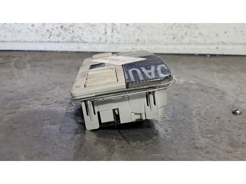 Recambio de luz interior para skoda octavia berlina (1u2)  | 0.01 - ...  | 0.01 - ... referencia OEM IAM    Recambio de luz interior para skoda octavia berlina (1u2)  | 0.01 - ...  | 0.01 - ... referencia OEM IAM