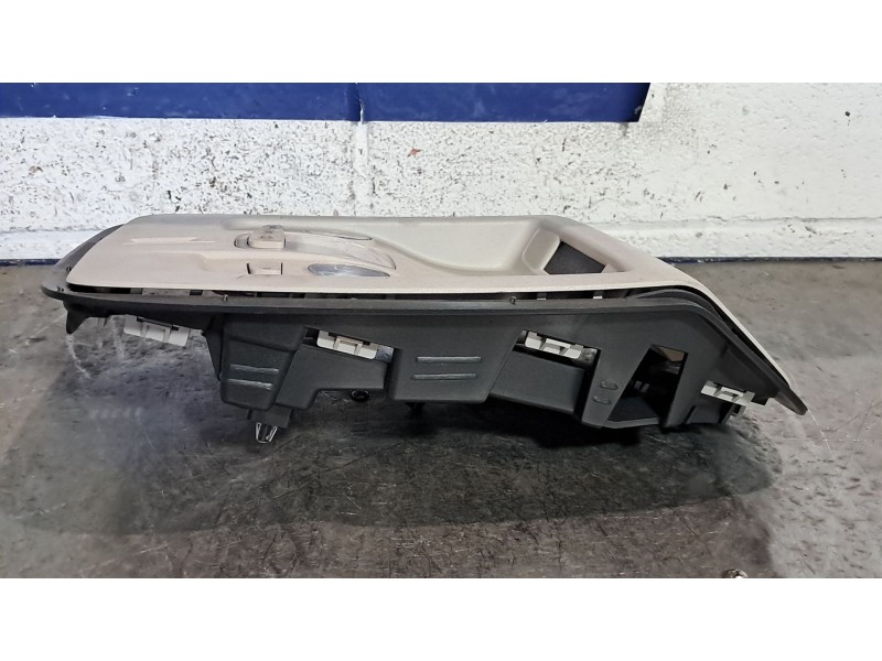 Recambio de luz interior para citroen c4 cactus feel referencia OEM IAM   