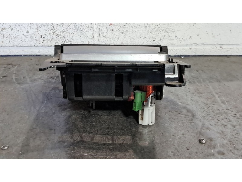 Recambio de cenicero para volkswagen golf v berlina (1k1) gti referencia OEM IAM   