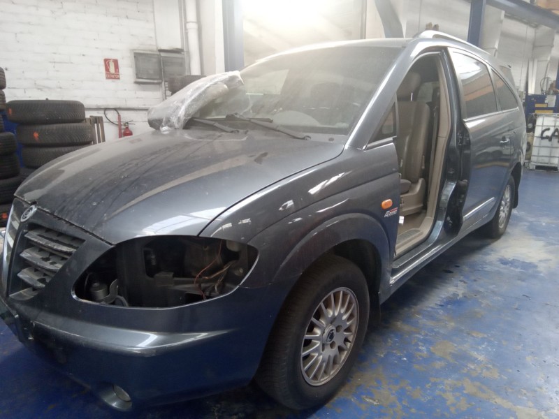 ssangyong rodius del año 2006