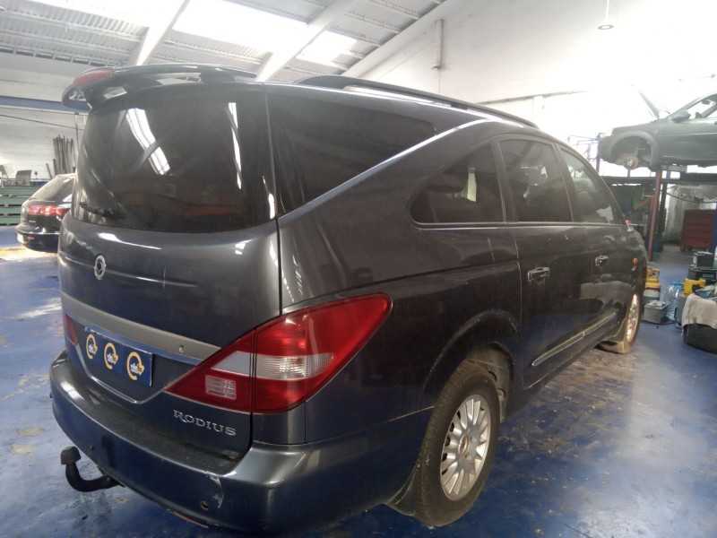 ssangyong rodius del año 2006