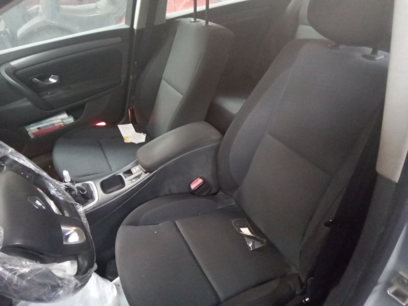 renault laguna iii del año 2008