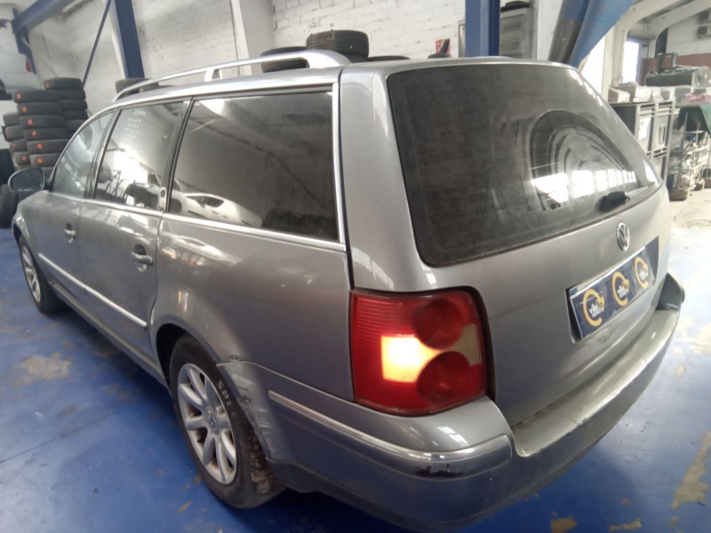 volkswagen passat variant (3b6) del año 2004