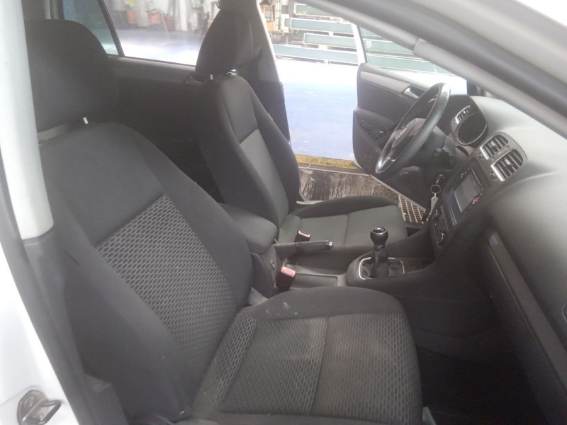 volkswagen golf vi (5k1) del año 2011