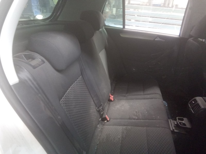 volkswagen golf vi (5k1) del año 2011