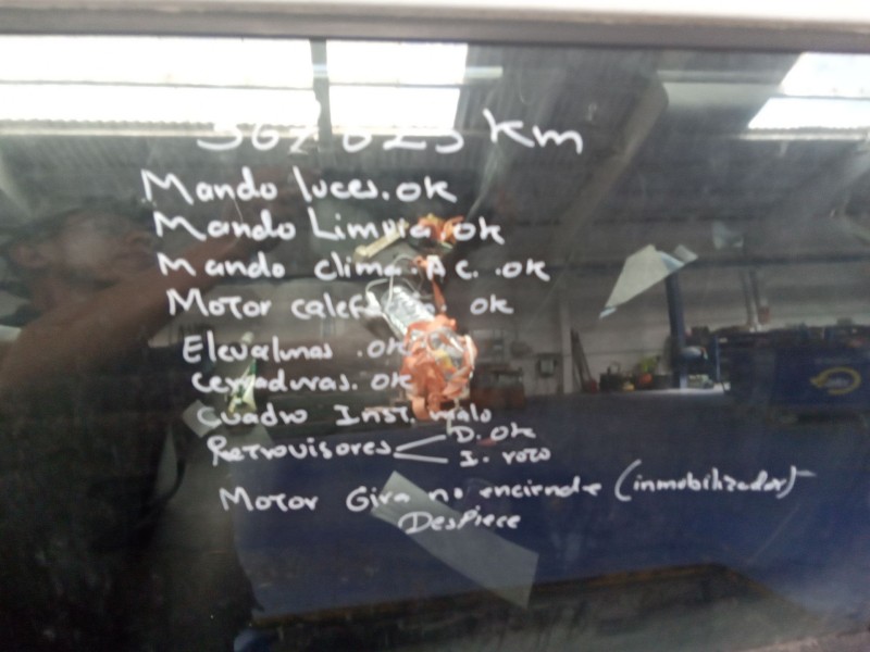 seat alhambra (7v8) del año 2000