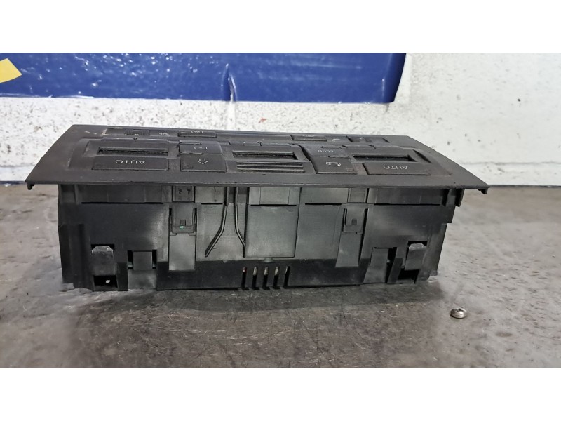 Recambio de mando climatizador para audi a4 avant (8e) 2.5 tdi referencia OEM IAM 8E0820043AB  