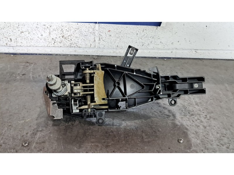 Recambio de maneta exterior delantera izquierda para bmw serie 3 berlina (e90) 330d referencia OEM IAM   