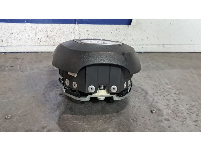 Recambio de volante para audi a4 avant (8e) 2.5 tdi referencia OEM IAM 8P0880201AK  