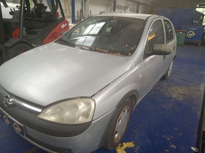 opel corsa c del año 2003