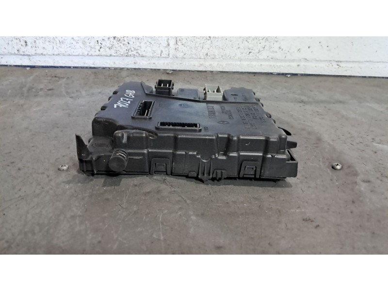 Recambio de centralita bcm para renault kangoo authentique referencia OEM IAM BCM N2  