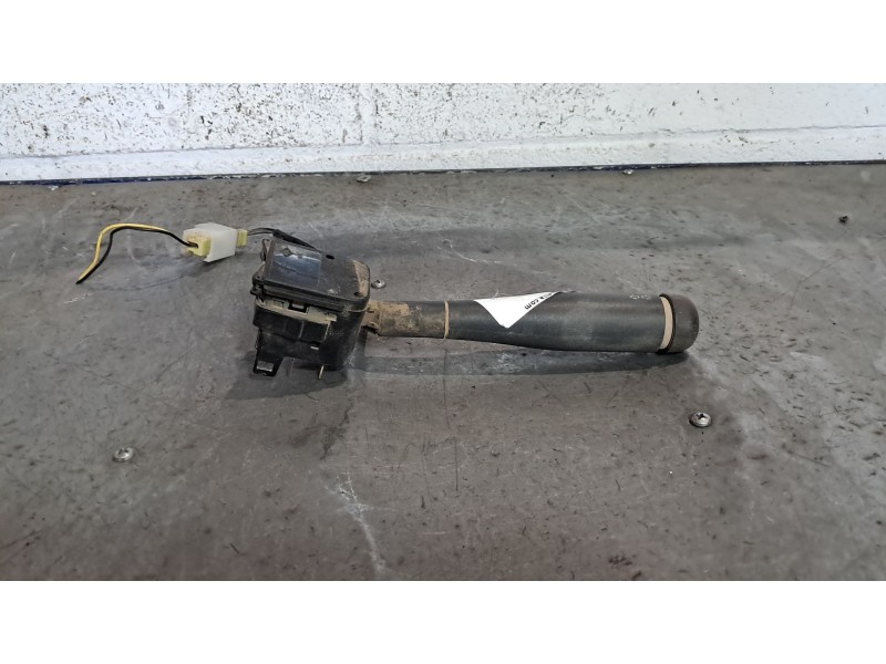 Recambio de mando intermitentes para nissan trade caja/chasis 3.0 referencia OEM IAM   