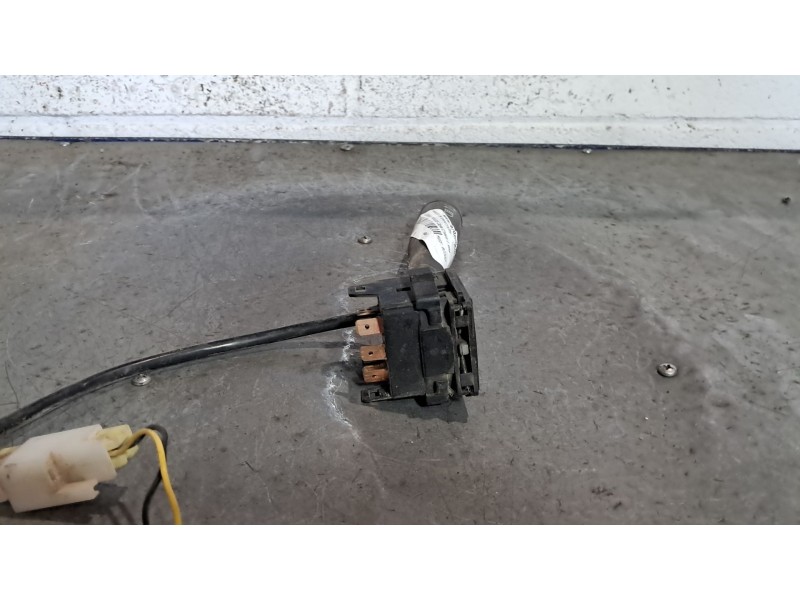 Recambio de mando intermitentes para nissan trade caja/chasis 3.0 referencia OEM IAM   