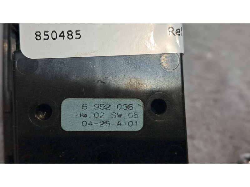 Recambio de mando elevalunas delantero izquierdo para bmw serie 1 berlina (e81/e87) 120d referencia OEM IAM   