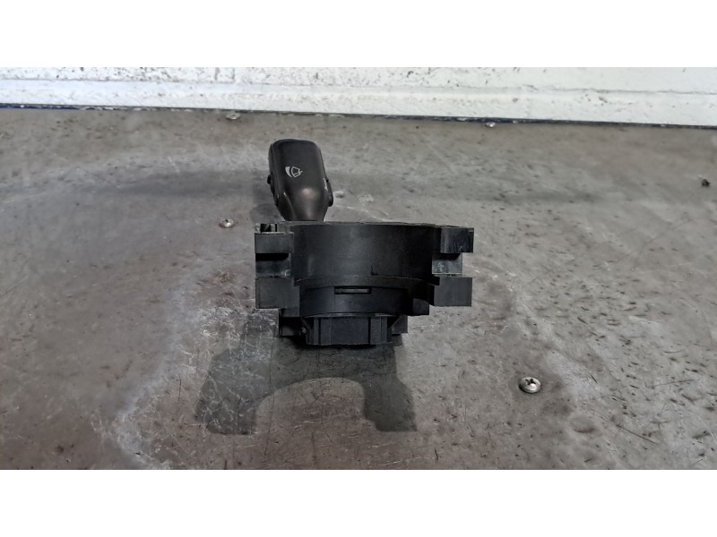 Recambio de mando limpia para audi a4 1.9 tdi referencia OEM IAM   