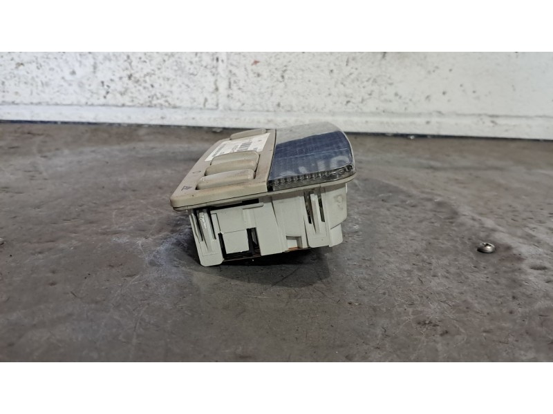 Recambio de luz interior para seat ibiza (6j5) sport referencia OEM IAM   