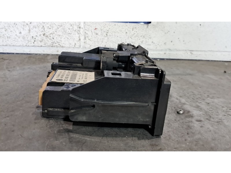 Recambio de mando climatizador para audi a4 1.9 tdi referencia OEM IAM 8D0820043M  