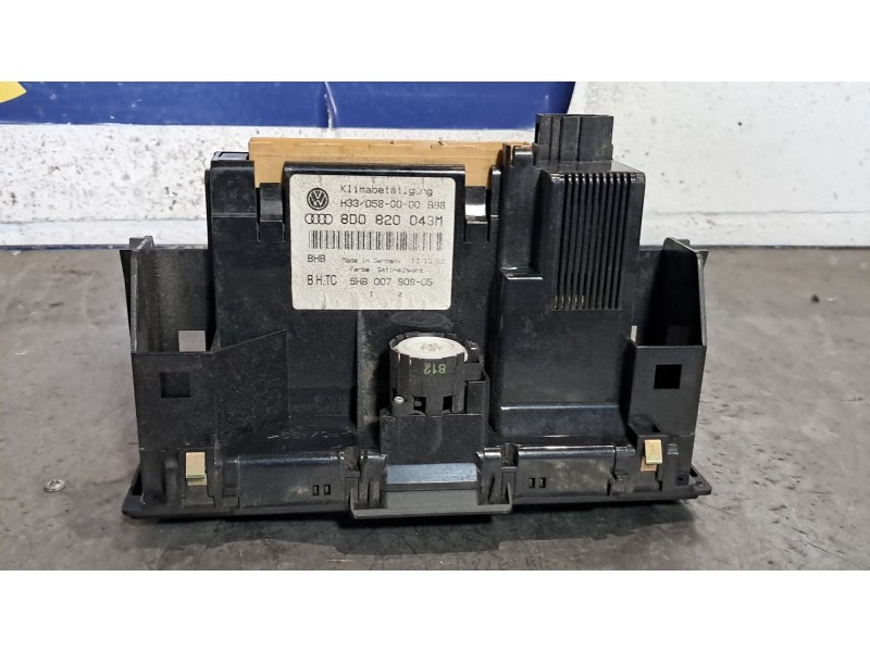 Recambio de mando climatizador para audi a4 1.9 tdi referencia OEM IAM 8D0820043M  