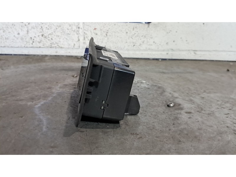 Recambio de mando climatizador para seat ibiza (6j5) sport referencia OEM IAM 6J0820043  