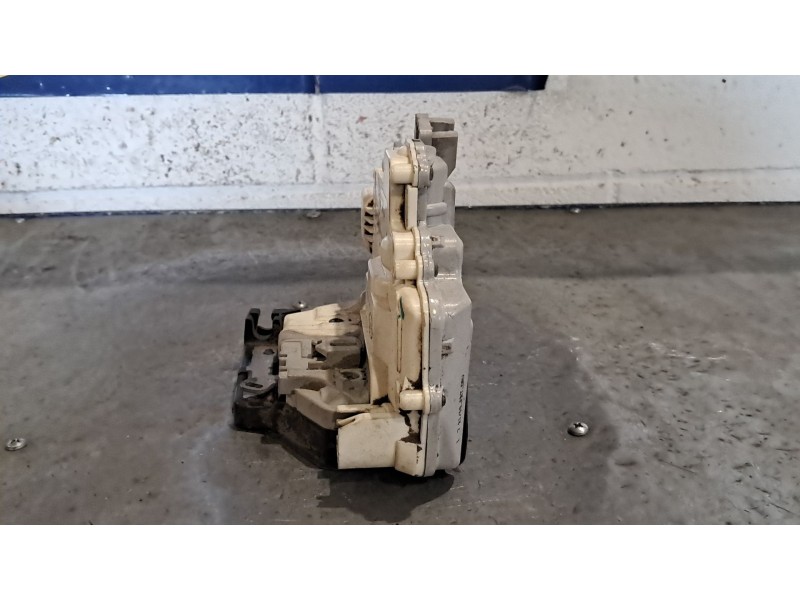 Recambio de cerradura puerta delantera izquierda para seat ibiza (6j5) sport referencia OEM IAM   