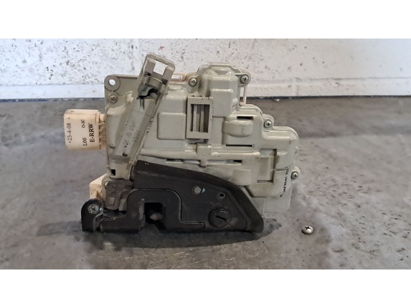 Recambio de cerradura puerta trasera derecha para seat ibiza (6j5) sport referencia OEM IAM   