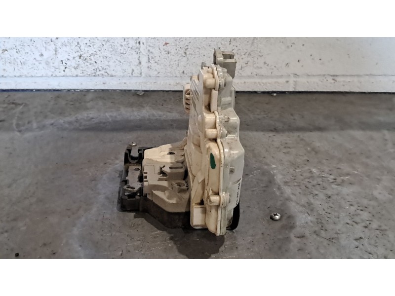 Recambio de cerradura puerta trasera izquierda para seat ibiza (6j5) sport referencia OEM IAM   