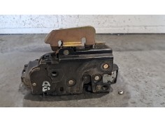 Recambio de cerradura puerta delantera derecha para audi a6 2.4 referencia OEM IAM    2