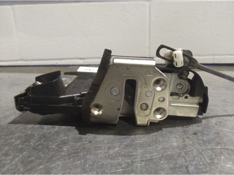 Recambio de cerradura puerta delantera derecha para suzuki swift berlina (mz)  | 0.05 - ... swift berlina (mz)  | 0.05 - ... ref