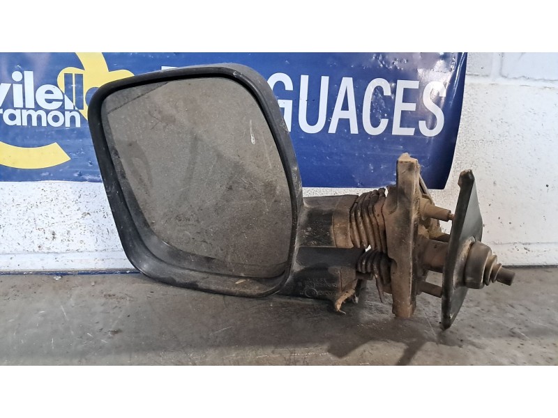 Recambio de retrovisor izquierdo para nissan trade caja/chasis 3.0 referencia OEM IAM MANUAL  