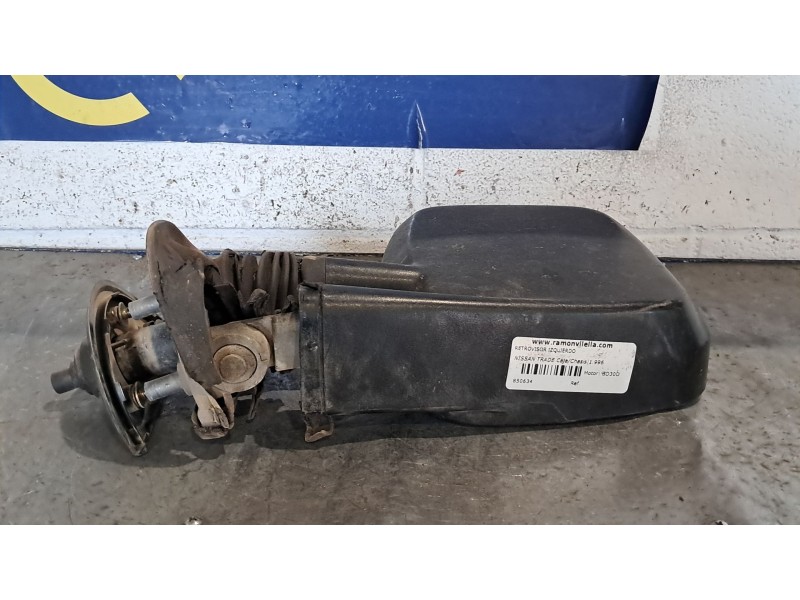 Recambio de retrovisor izquierdo para nissan trade caja/chasis 3.0 referencia OEM IAM MANUAL  