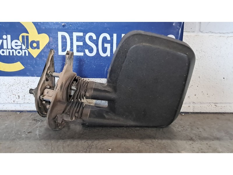 Recambio de retrovisor izquierdo para nissan trade caja/chasis 3.0 referencia OEM IAM MANUAL  