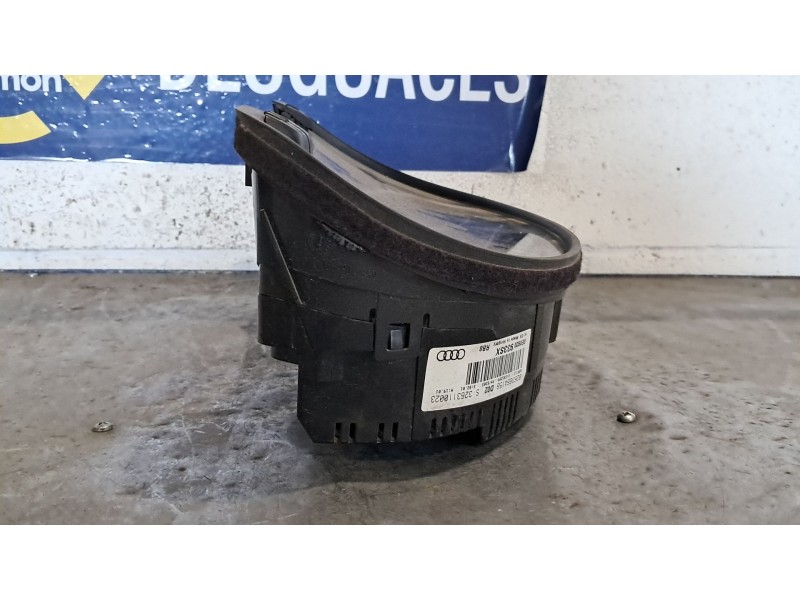 Recambio de cuadro instrumentos para audi a4 avant (8e) 1.9 tdi referencia OEM IAM 8E0820933SX  