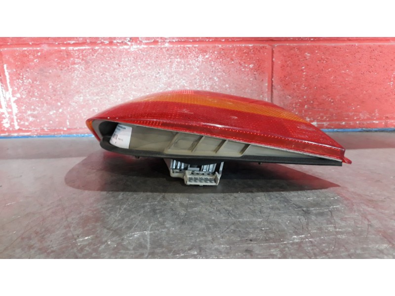 Recambio de piloto trasero izquierdo para ford fiesta referencia OEM IAM    Recambio de piloto trasero izquierdo para ford fiesta referencia OEM IAM