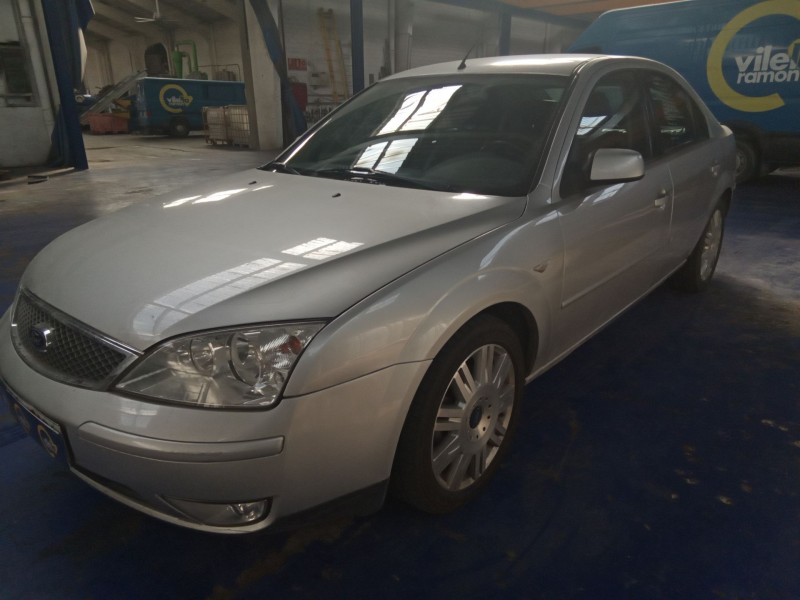 ford mondeo berlina (ge) del año 2004
